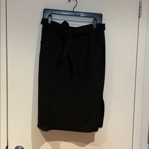 Beautiful form fitting skirt